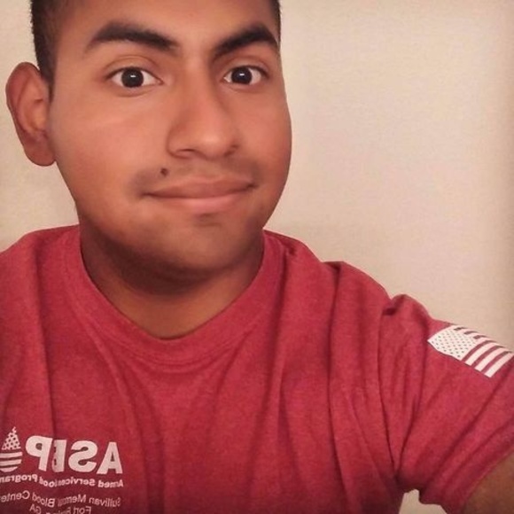 Meet your Posher, Guillermo - Picture 1 of 1